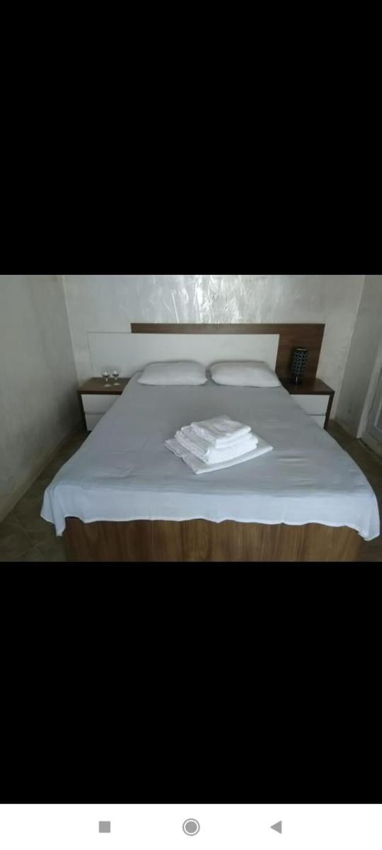 Geno Guest House Kvariati Phòng bức ảnh