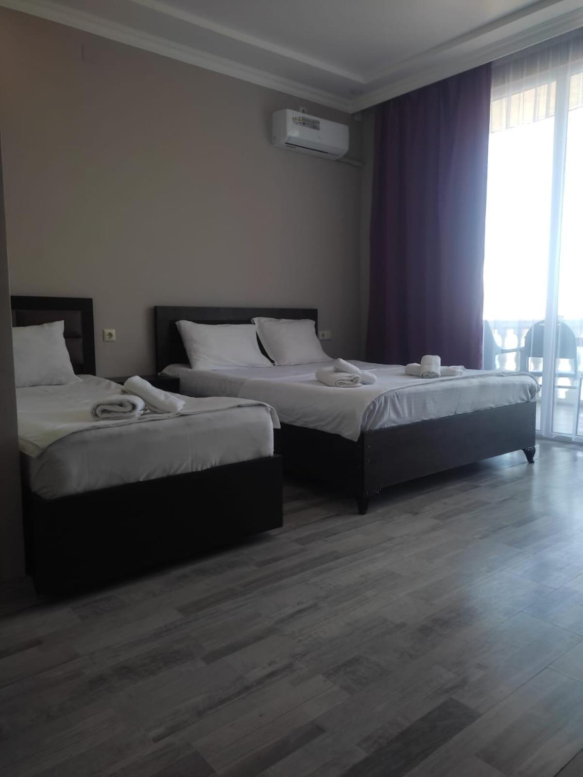 Geno Guest House Kvariati Ngoại thất bức ảnh